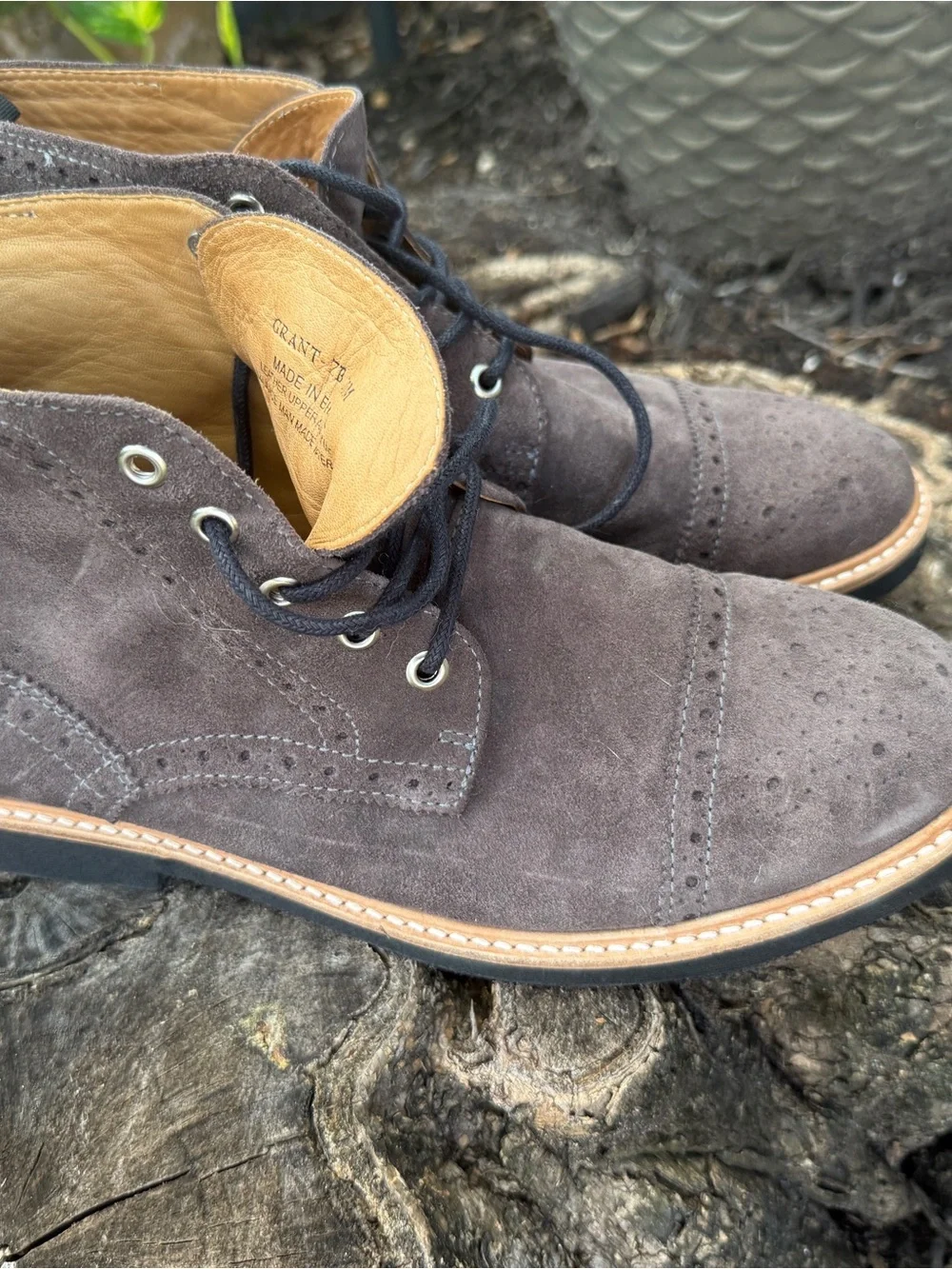 N/A classic wingtip